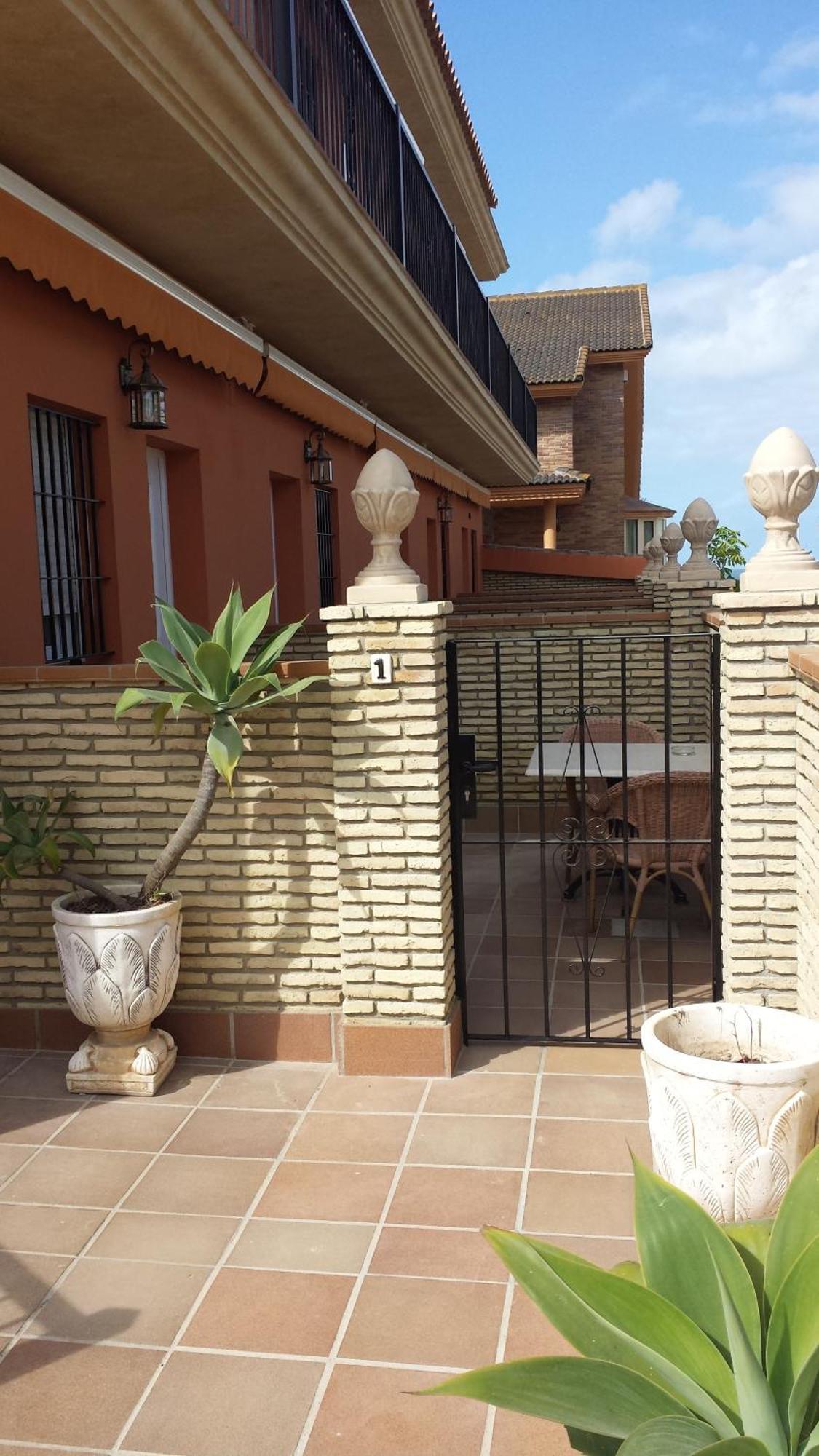 Hostal Noli Chiclana de la Frontera Esterno foto