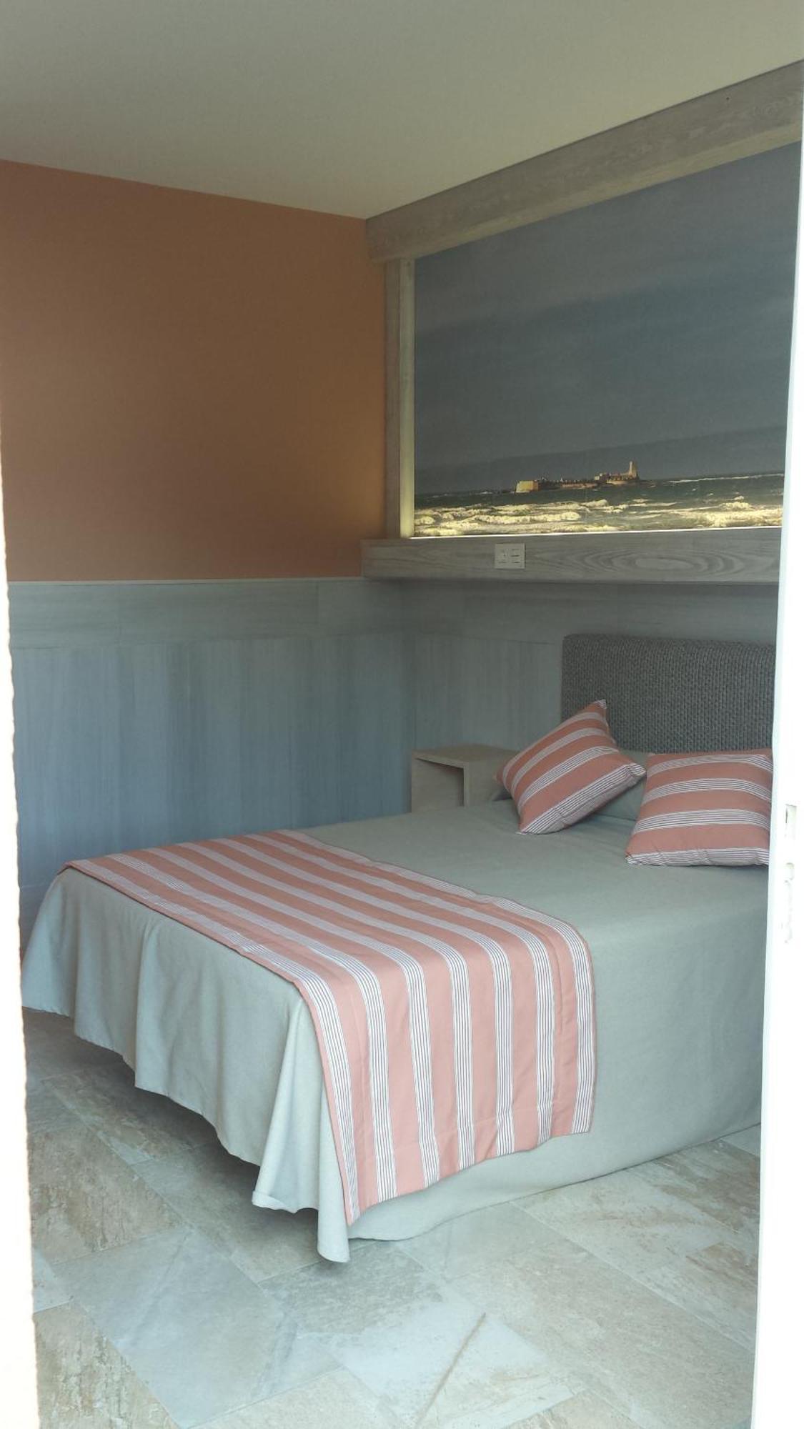 Hostal Noli Chiclana de la Frontera Esterno foto
