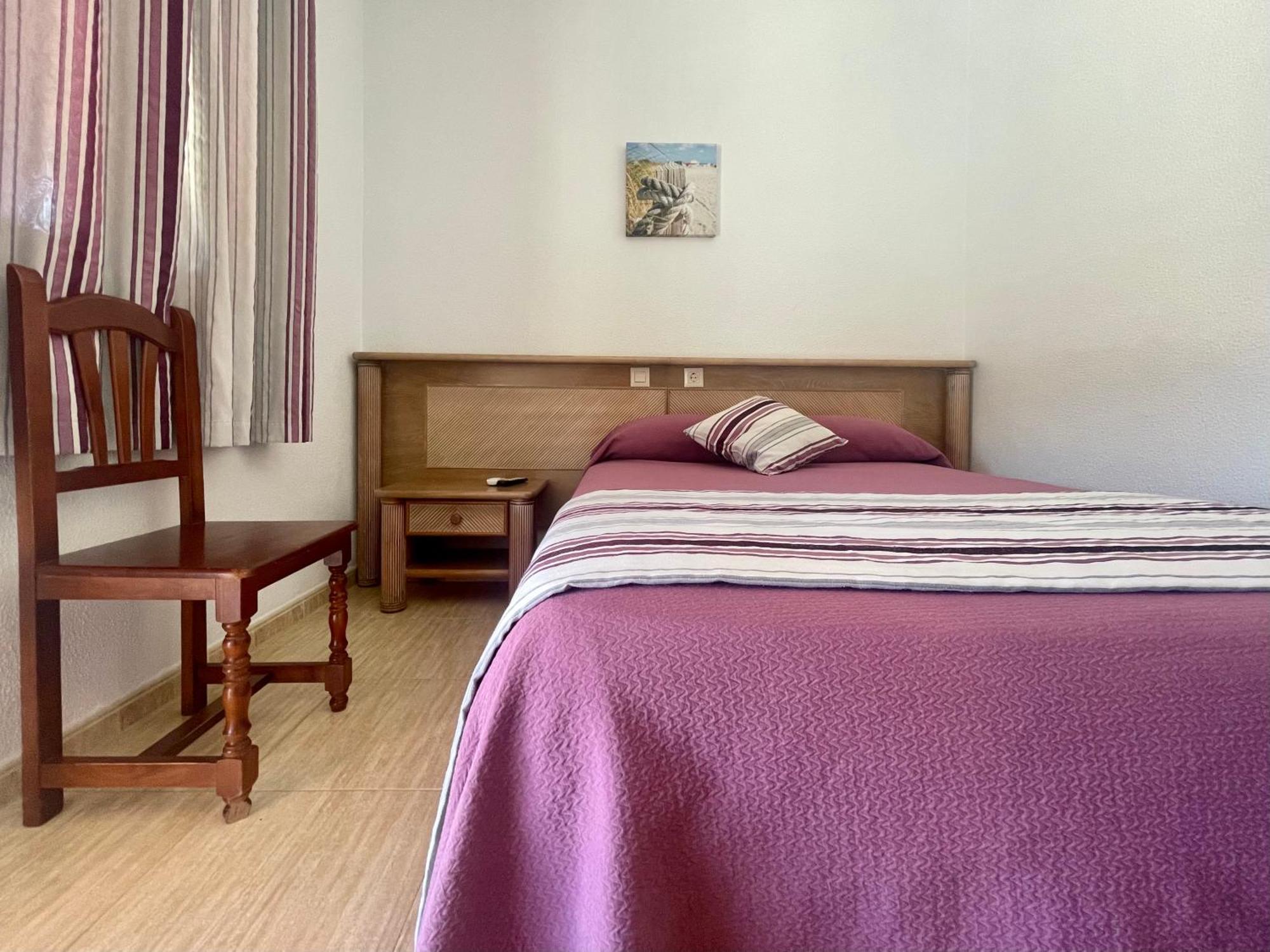 Hostal Noli Chiclana de la Frontera Esterno foto